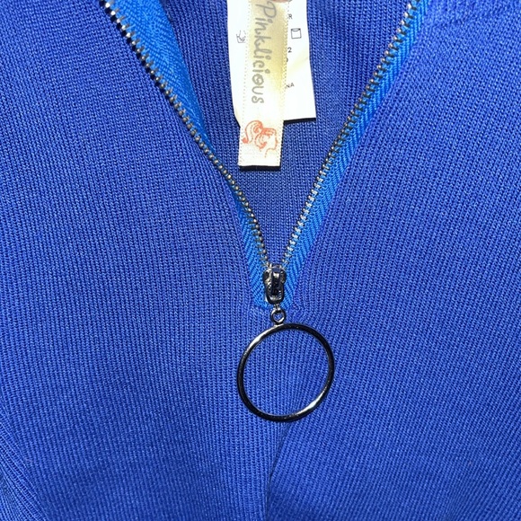 Navy blue zipper tank top - Picture 2 of 3